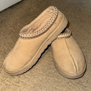 UGG Tan Cozy Slippers
